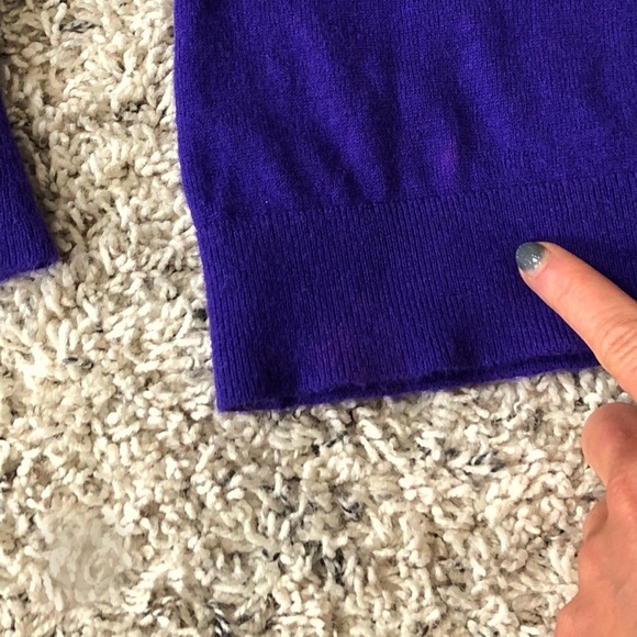 Julie ⭐️Posh compliant⭐️ - Picture 4 of 4